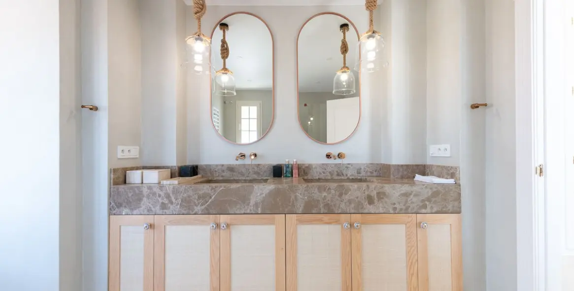 Sale of detached villa in Puerto Banús 27