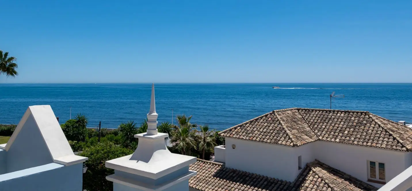 Sale of detached villa in Puerto Banús 0