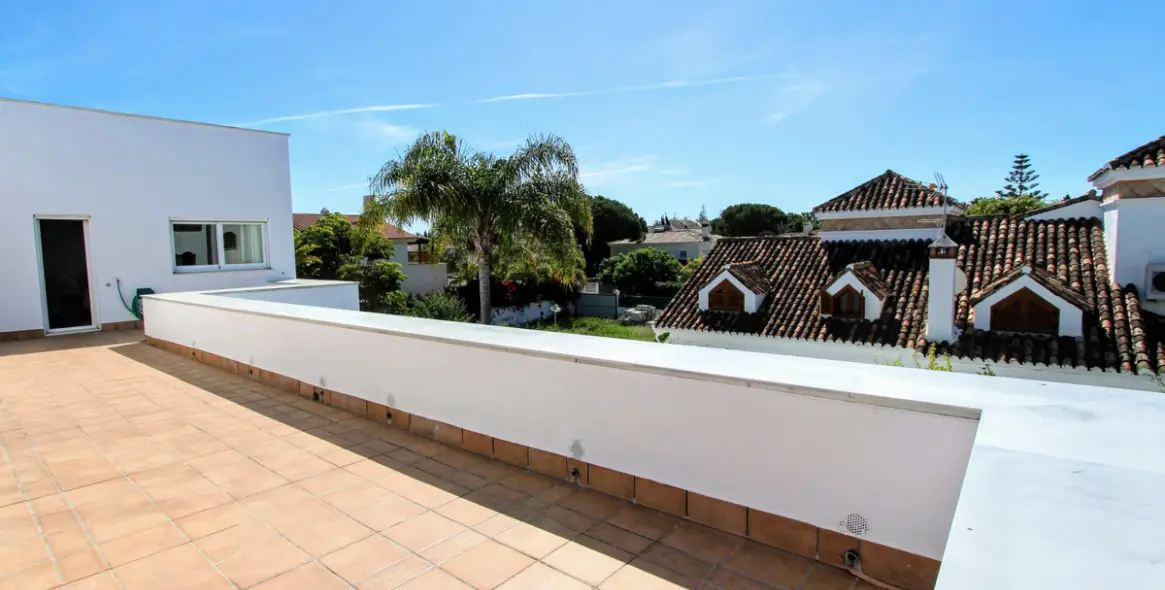 Продажа  отдельно стоящей виллы в San Pedro de Alcántara 13