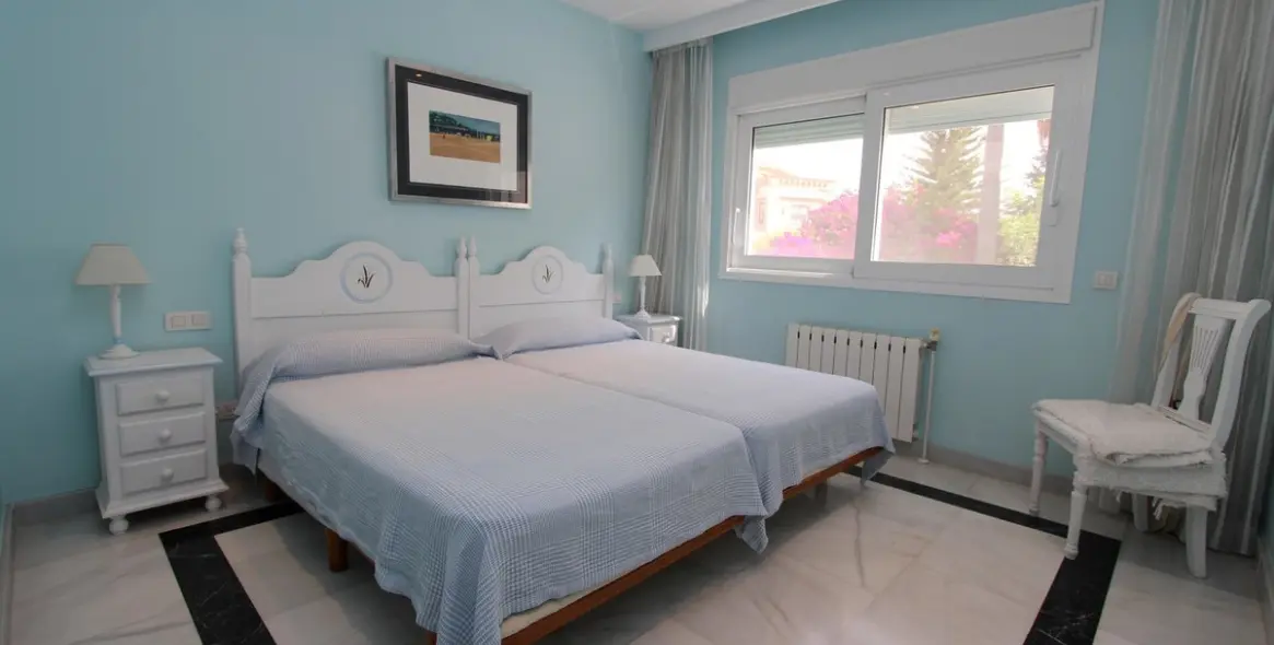 Продажа  отдельно стоящей виллы в San Pedro de Alcántara 17