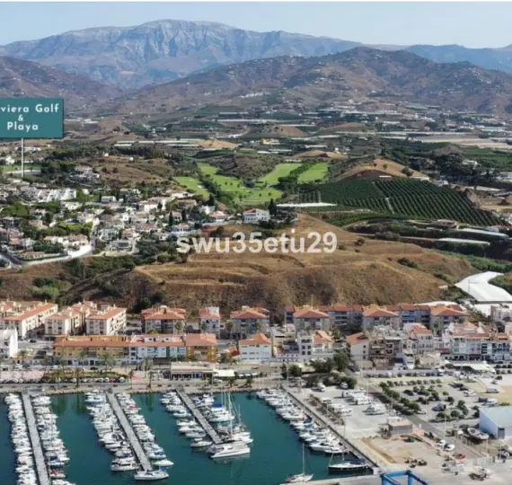 Residential plot R4289818