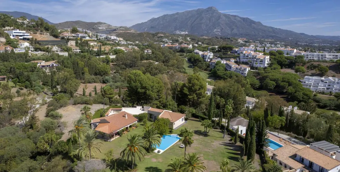 Venta de villa independiente en Benahavís 1