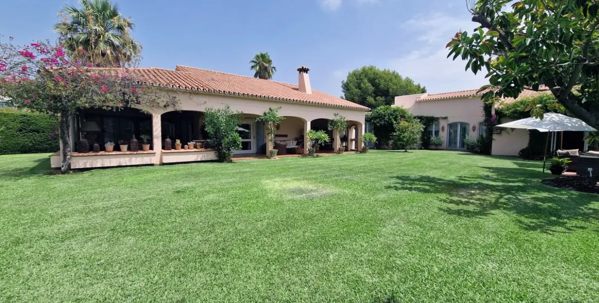 Venta de villa independiente en Benahavís 3