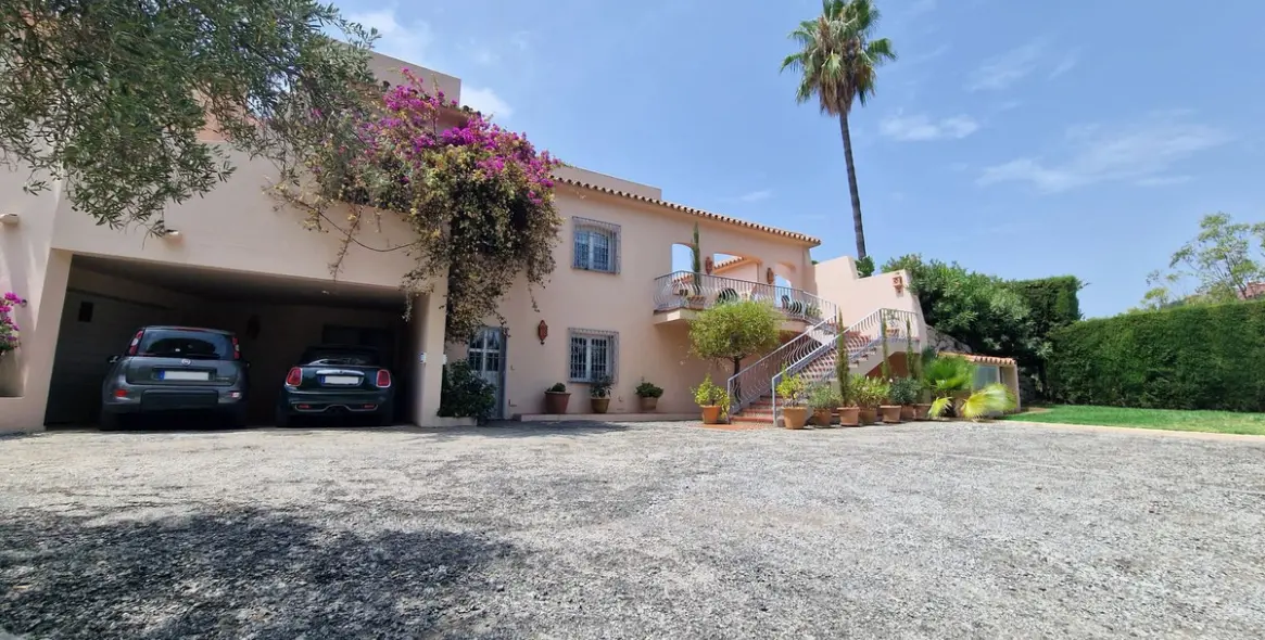 Venta de villa independiente en Benahavís 6