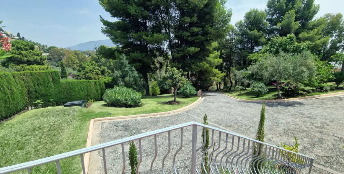 Venta de villa independiente en Benahavís 10