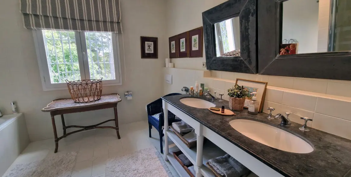 Venta de villa independiente en Benahavís 19