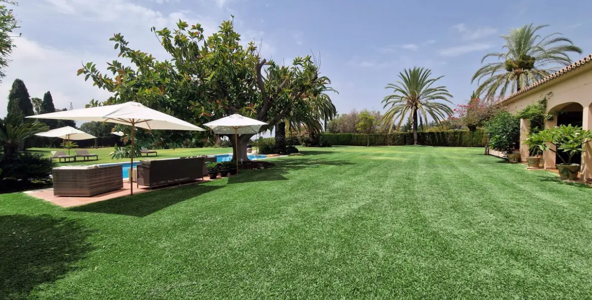 Venta de villa independiente en Benahavís 24