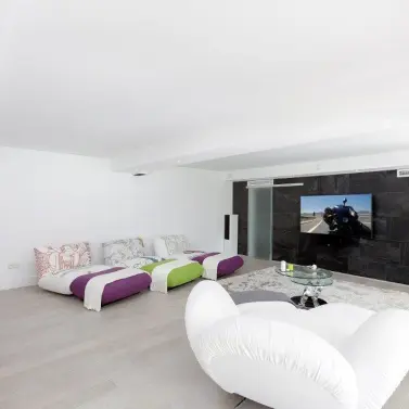 Sale of detached villa in Sierra Blanca