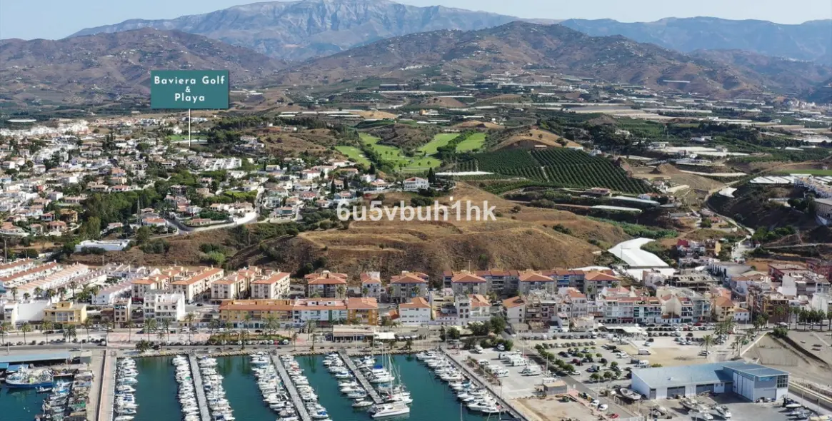 Sale of residential plot in Costa del Sol East 9