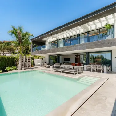 Краткосрочная аренда  отдельно стоящей виллы в Marbella