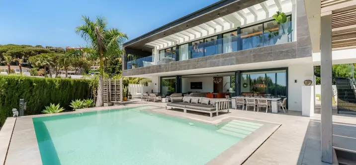 Краткосрочная аренда  отдельно стоящей виллы в Marbella 0