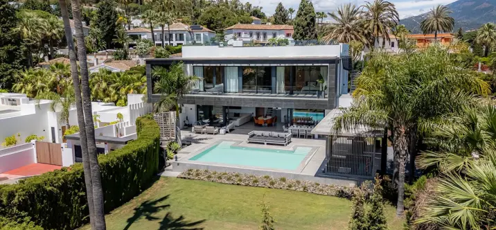 Краткосрочная аренда  отдельно стоящей виллы в Marbella 2