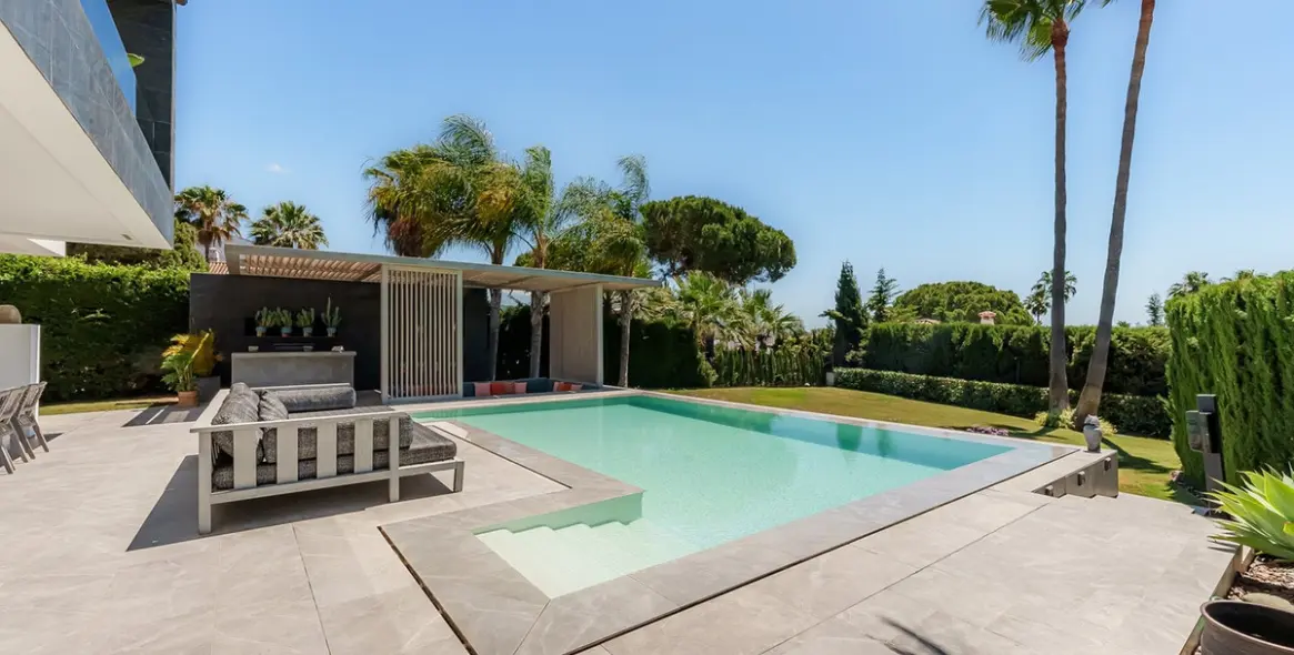 Краткосрочная аренда  отдельно стоящей виллы в Marbella 9