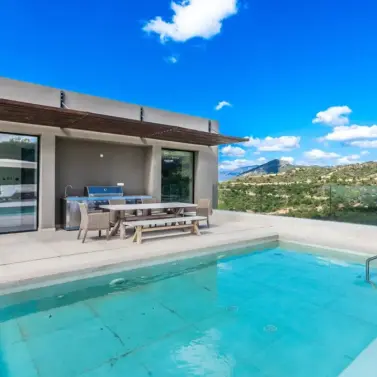 Sale of detached villa in Los Arqueros