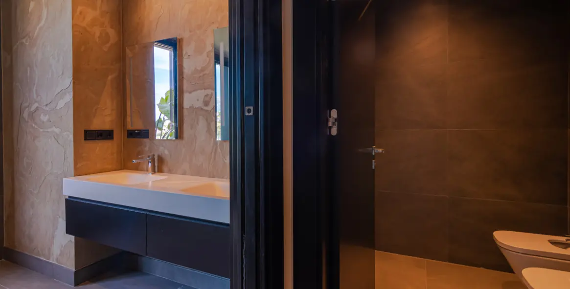 Venta de villa independiente en Los Arqueros 35