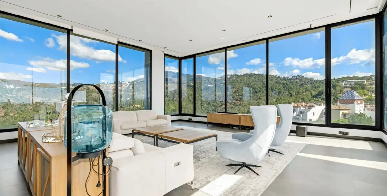 Venta de villa independiente en Los Arqueros 13