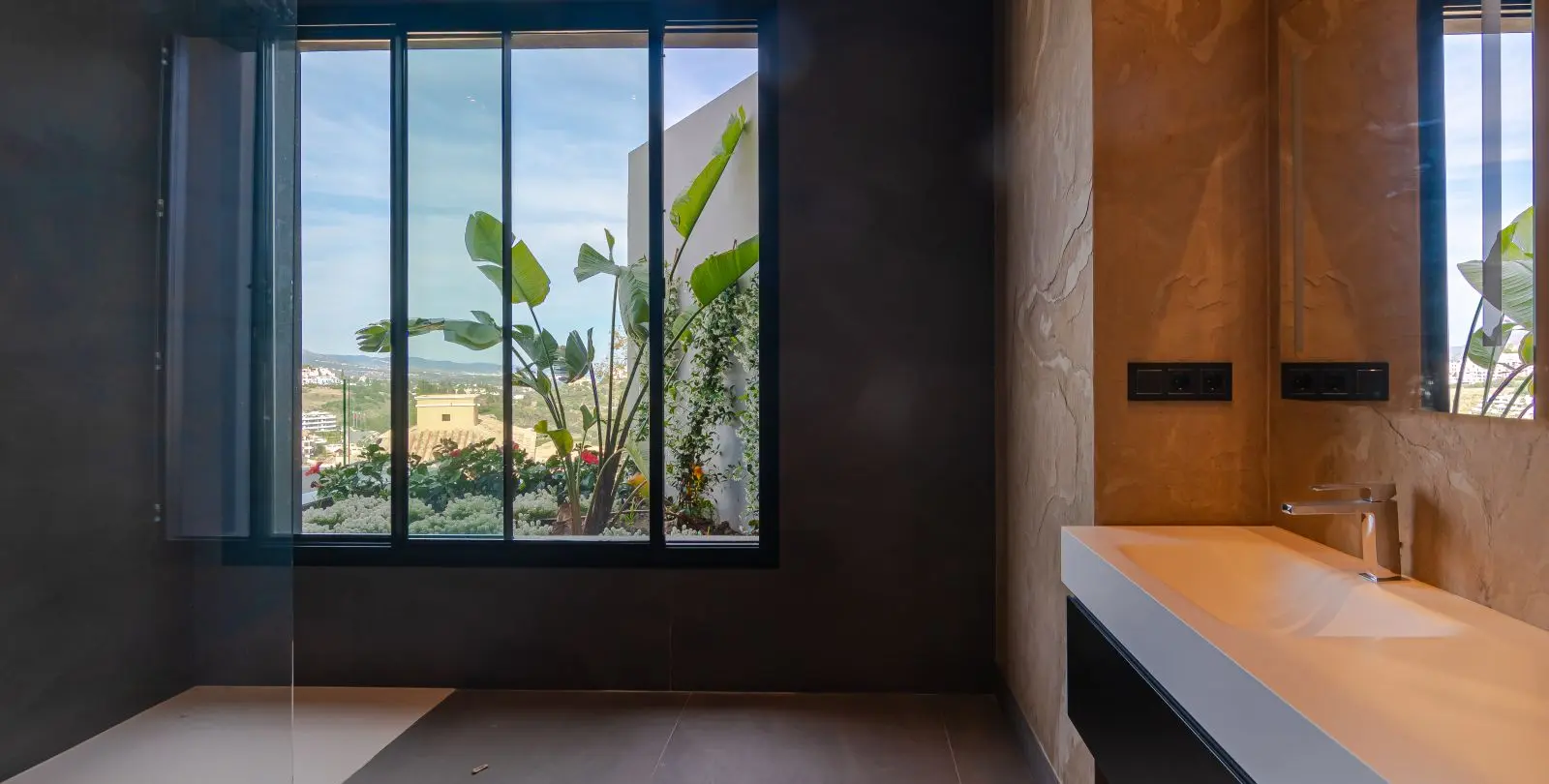 Venta de villa independiente en Los Arqueros 37