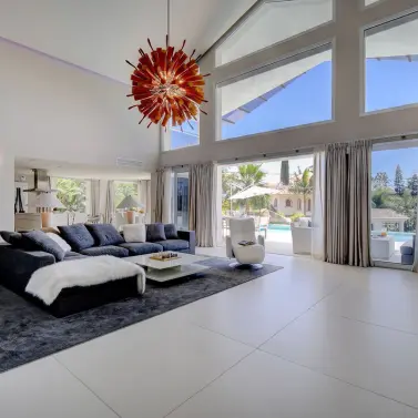 Sale of detached villa in Nueva Andalucía