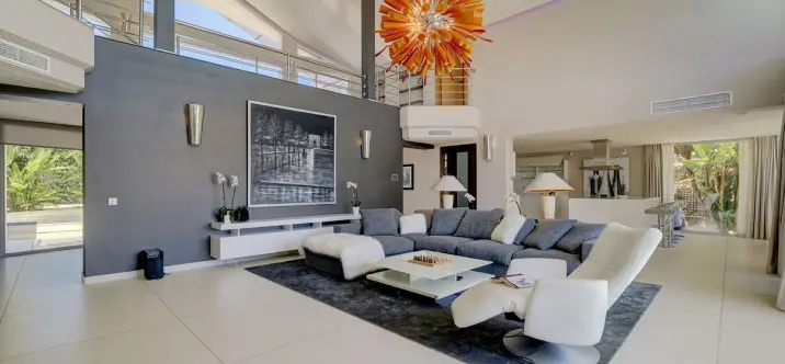 Sale of detached villa in Nueva Andalucía 4