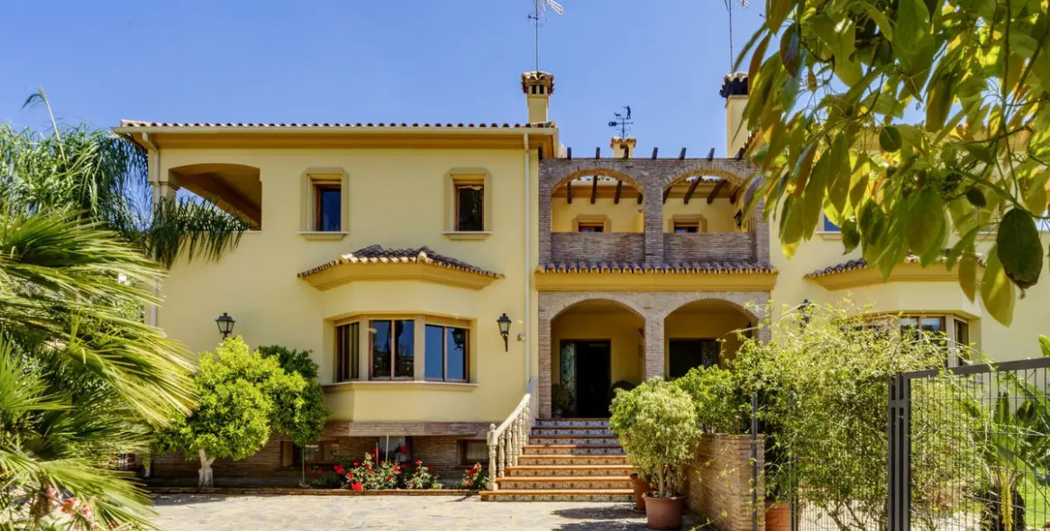 Sale of detached villa in La Quinta 20