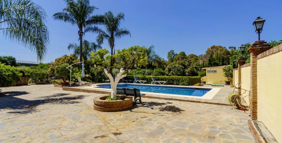 Продажа  отдельно стоящей виллы в La Quinta 25