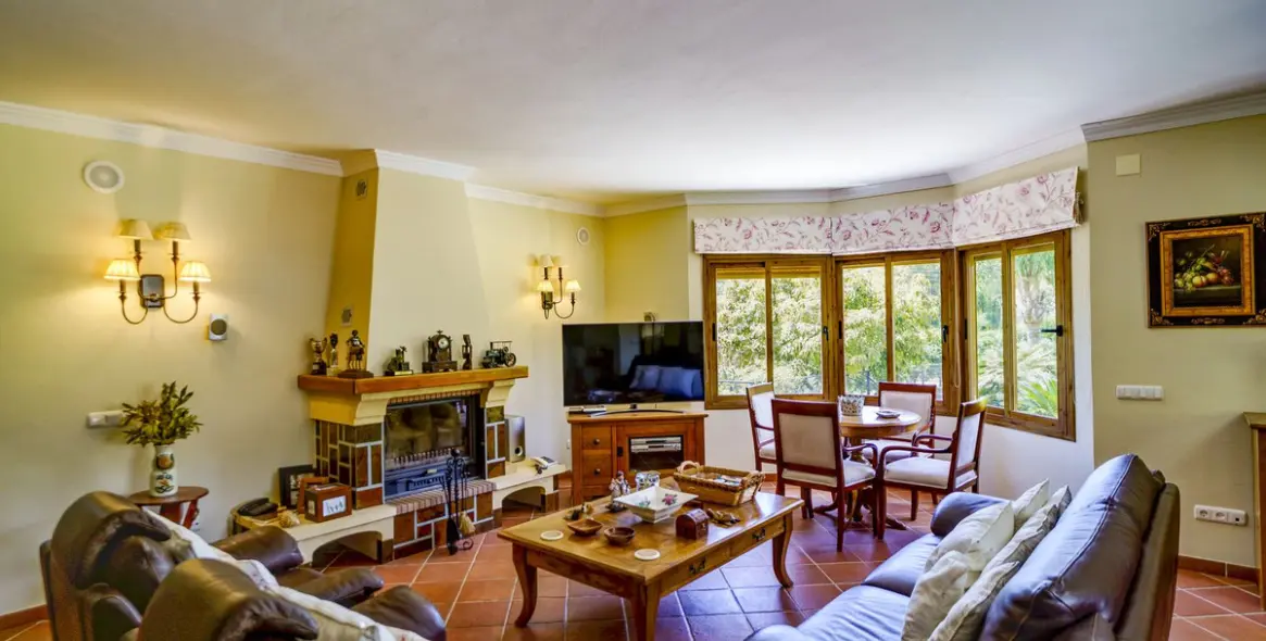 Продажа  отдельно стоящей виллы в La Quinta 35