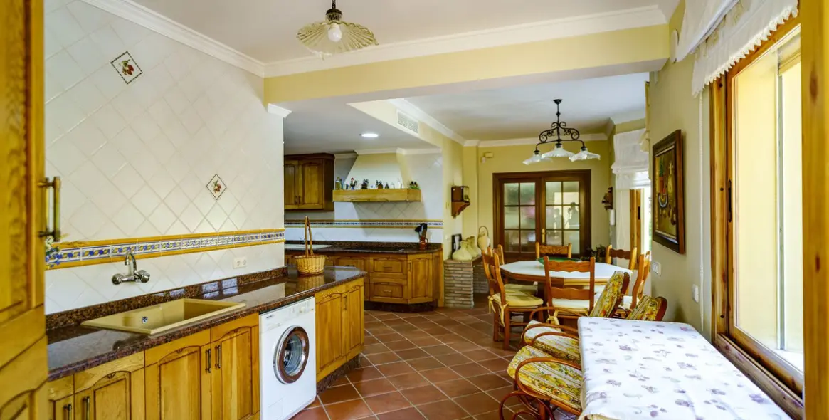 Продажа  отдельно стоящей виллы в La Quinta 40