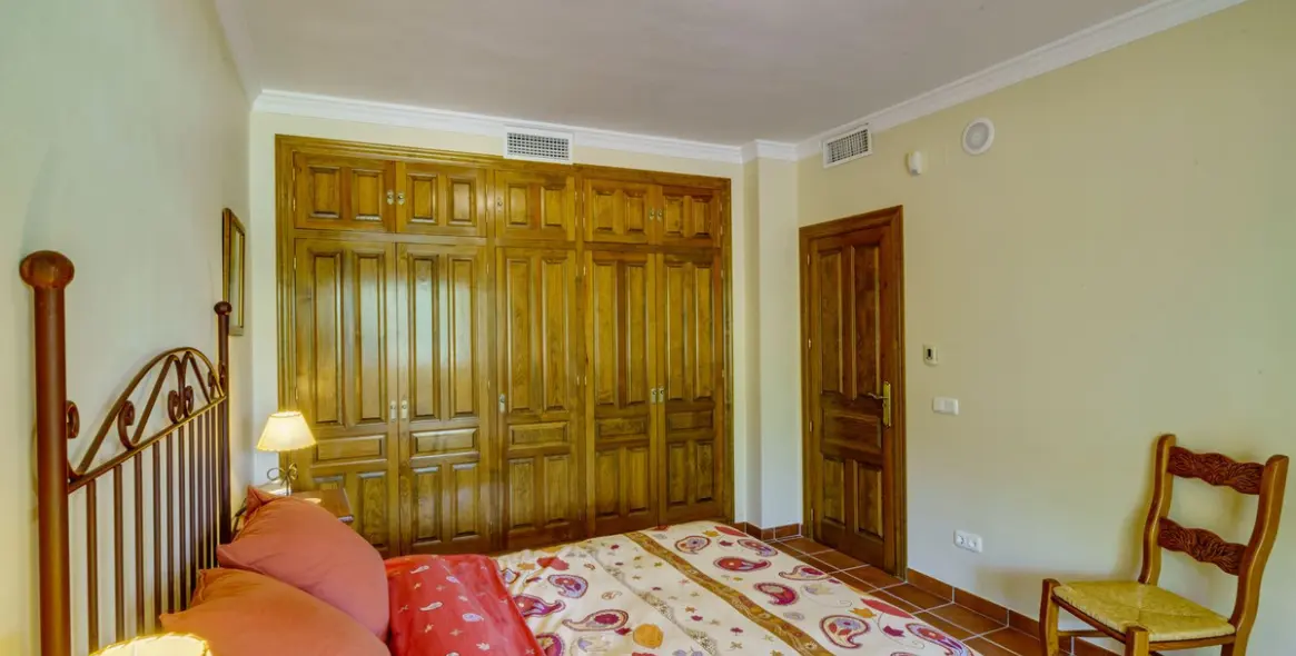 Продажа  отдельно стоящей виллы в La Quinta 53