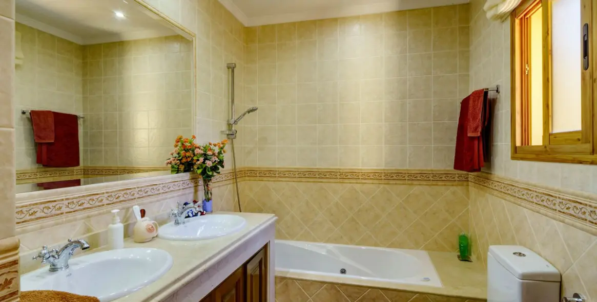 Продажа  отдельно стоящей виллы в La Quinta 56