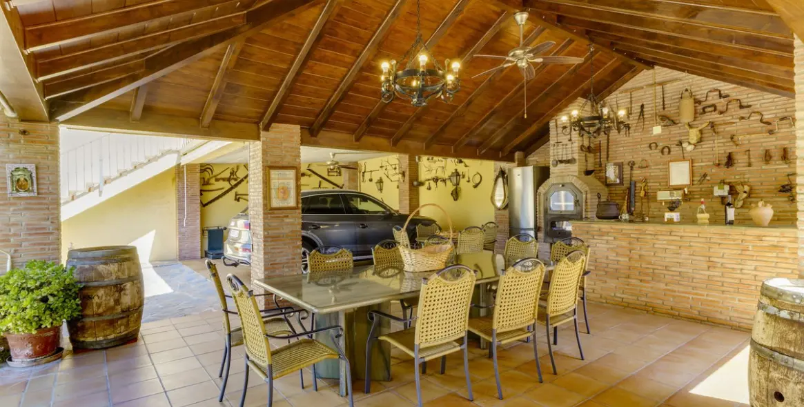Продажа  отдельно стоящей виллы в La Quinta 64