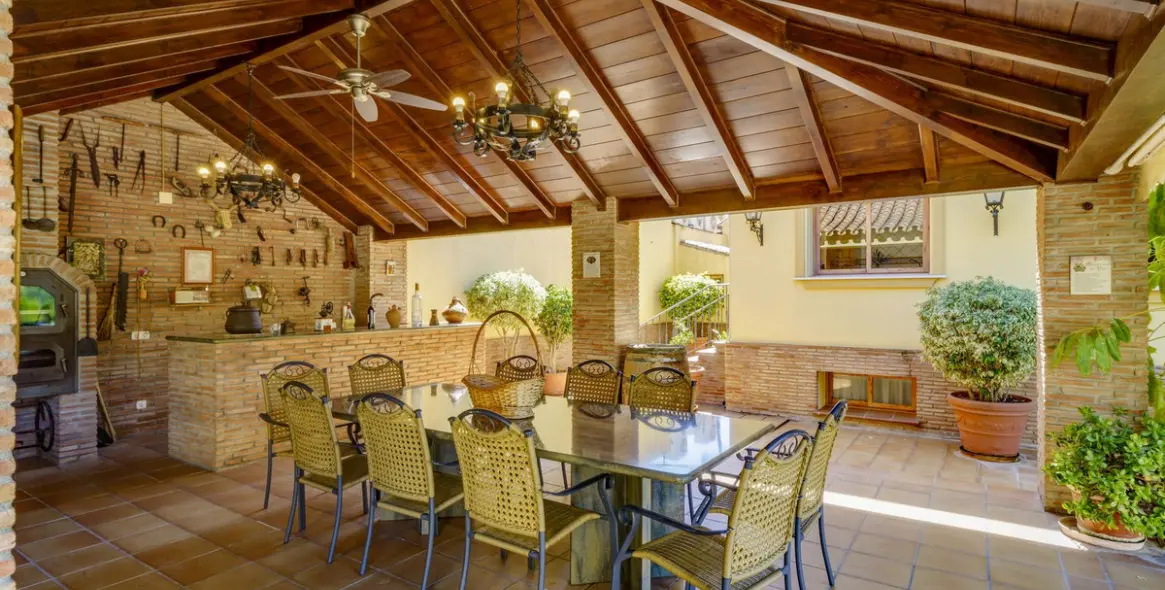 Продажа  отдельно стоящей виллы в La Quinta 66