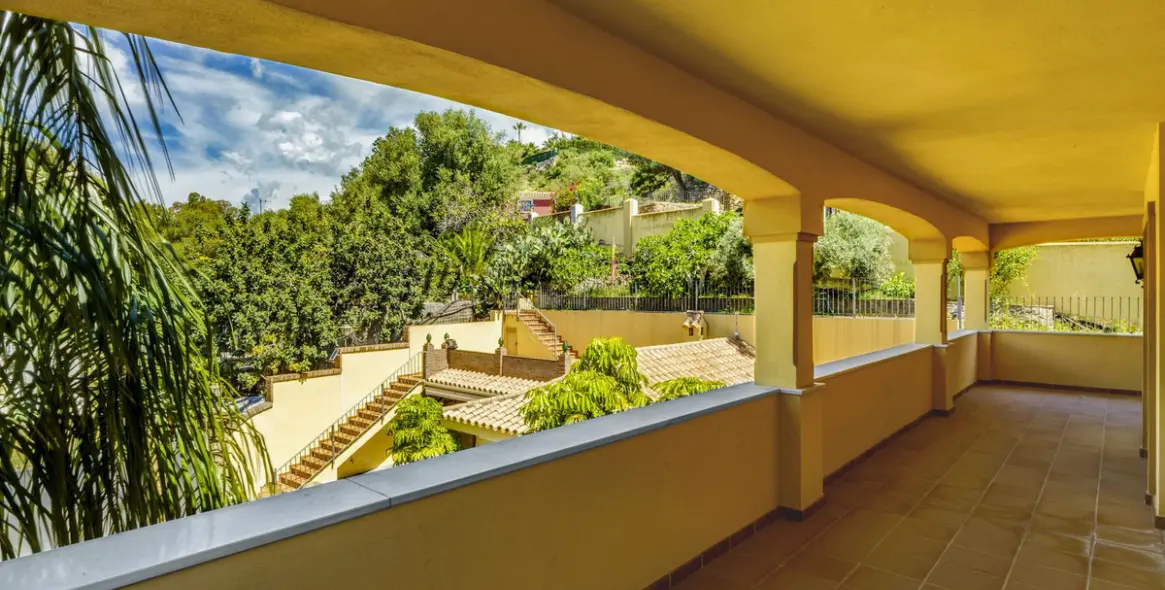 Продажа  отдельно стоящей виллы в La Quinta 71