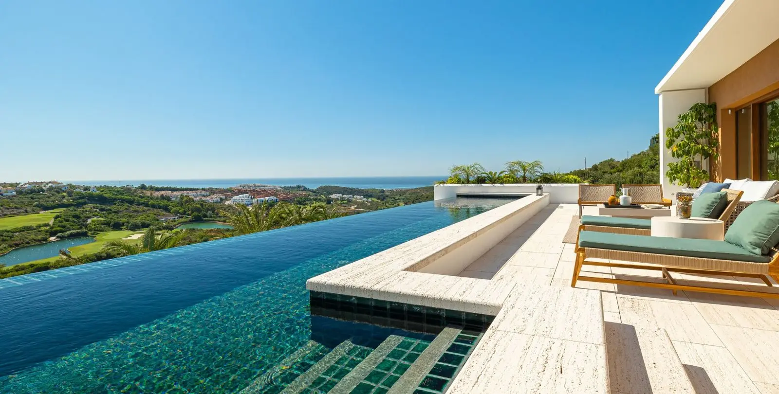 Venta de villa independiente en Casares 1