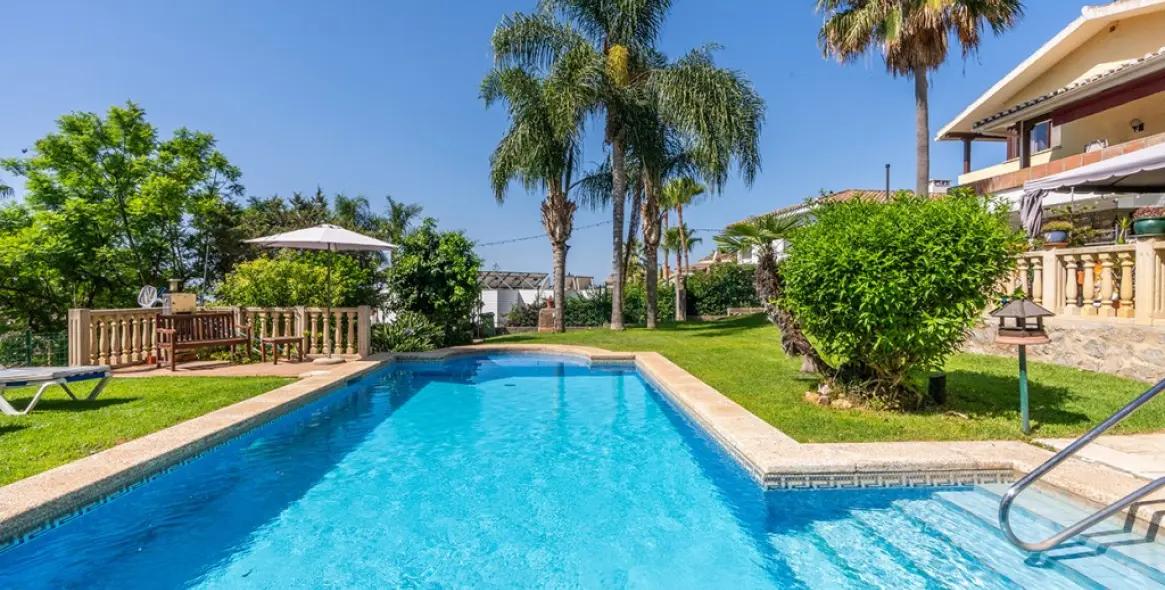 Sale of detached villa in Marbesa 6
