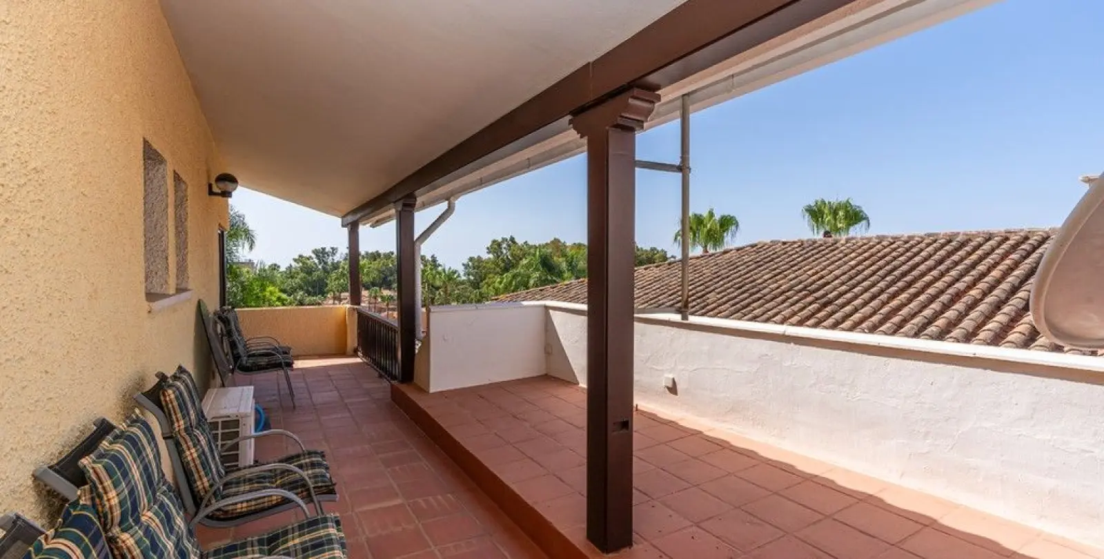 Venta de villa independiente en Marbesa 25