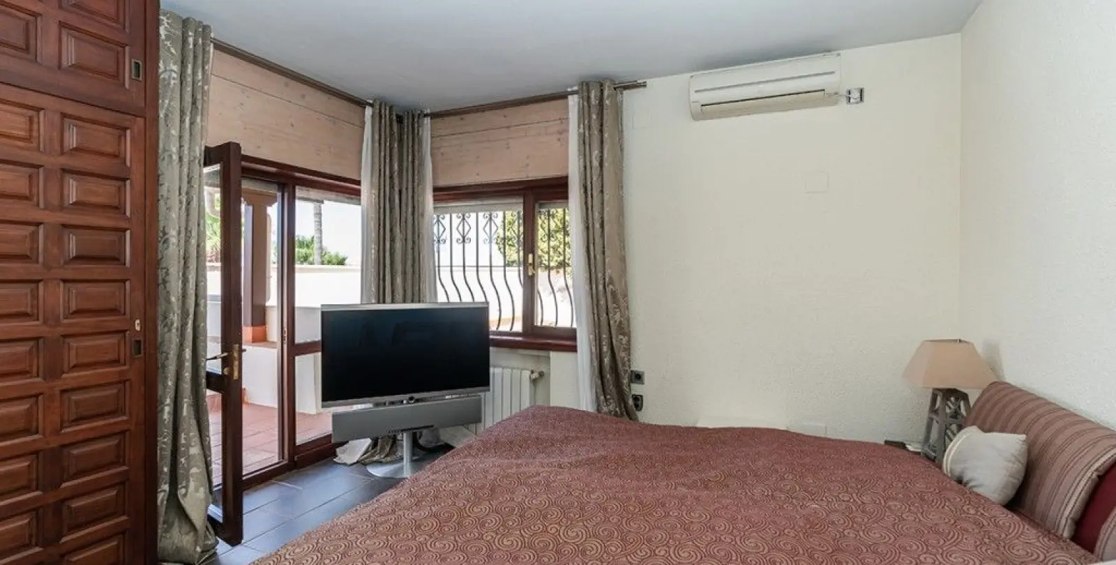 Venta de villa independiente en Marbesa 28