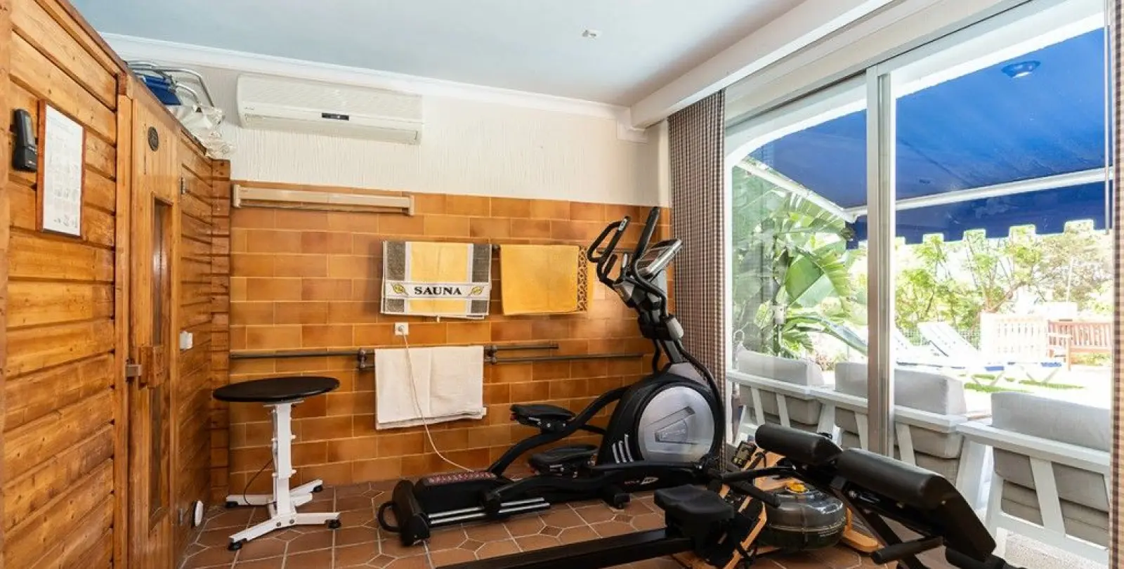 Venta de villa independiente en Marbesa 40