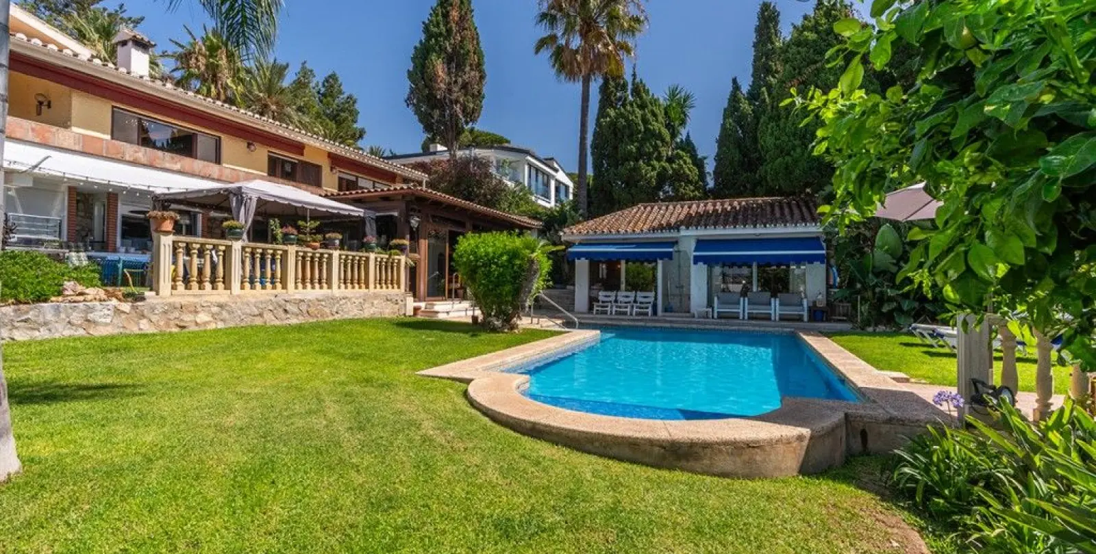 Venta de villa independiente en Marbesa 43