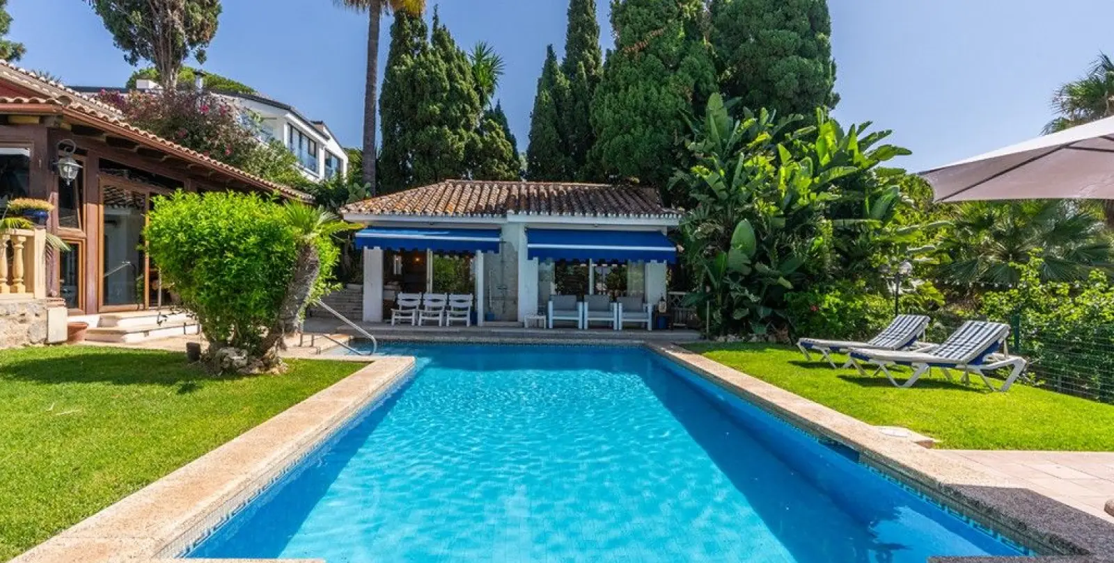Venta de villa independiente en Marbesa 44