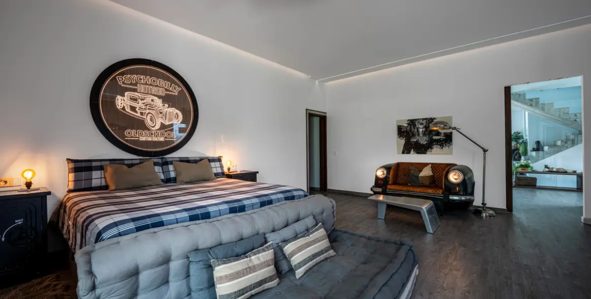 Sale of detached villa in Benahavís 11