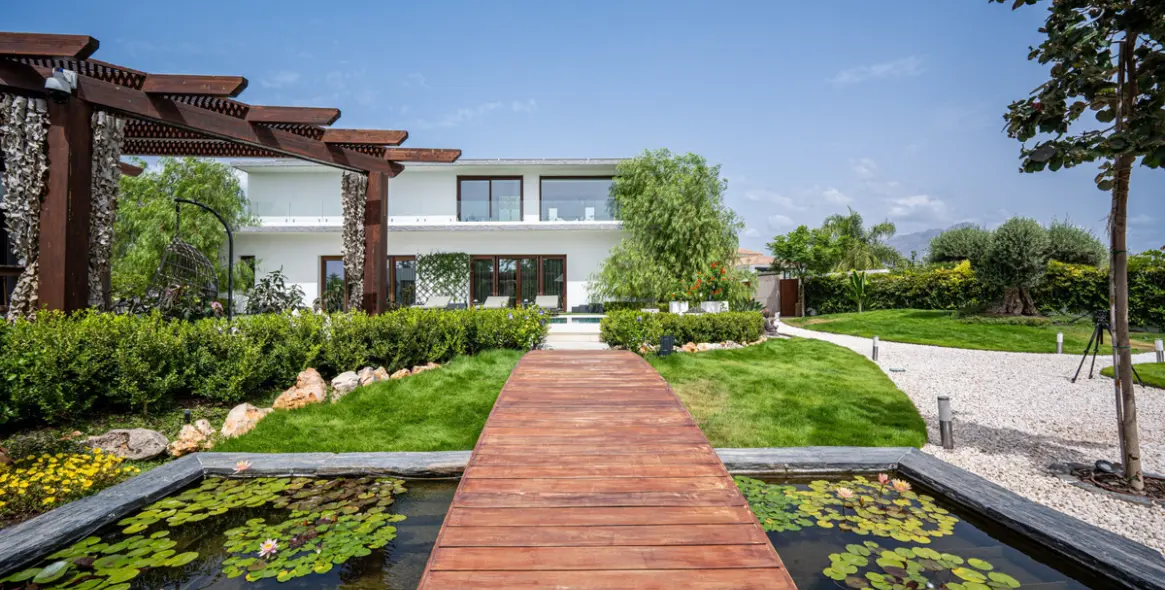 Sale of detached villa in Benahavís 34