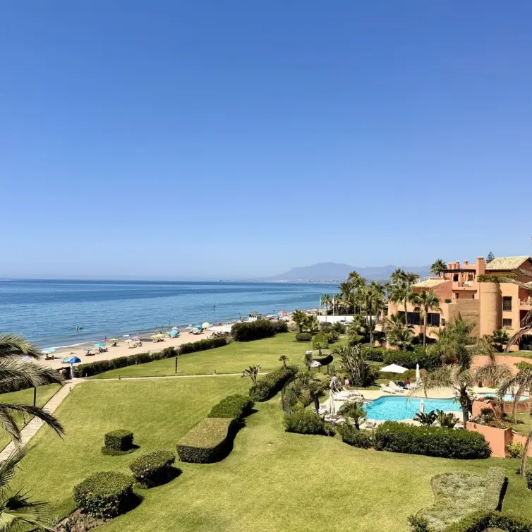 Venta de ático en Los Monteros