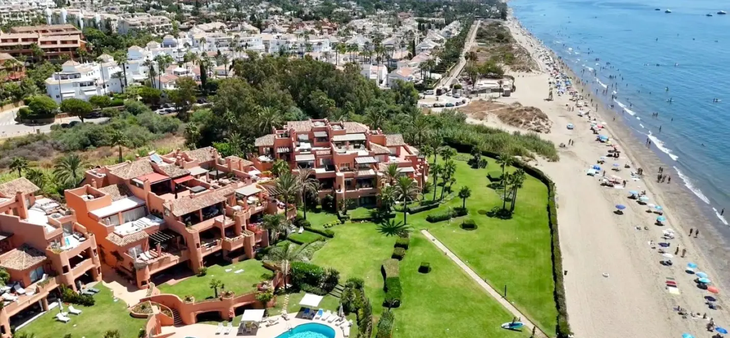 Venta de ático en Los Monteros 1
