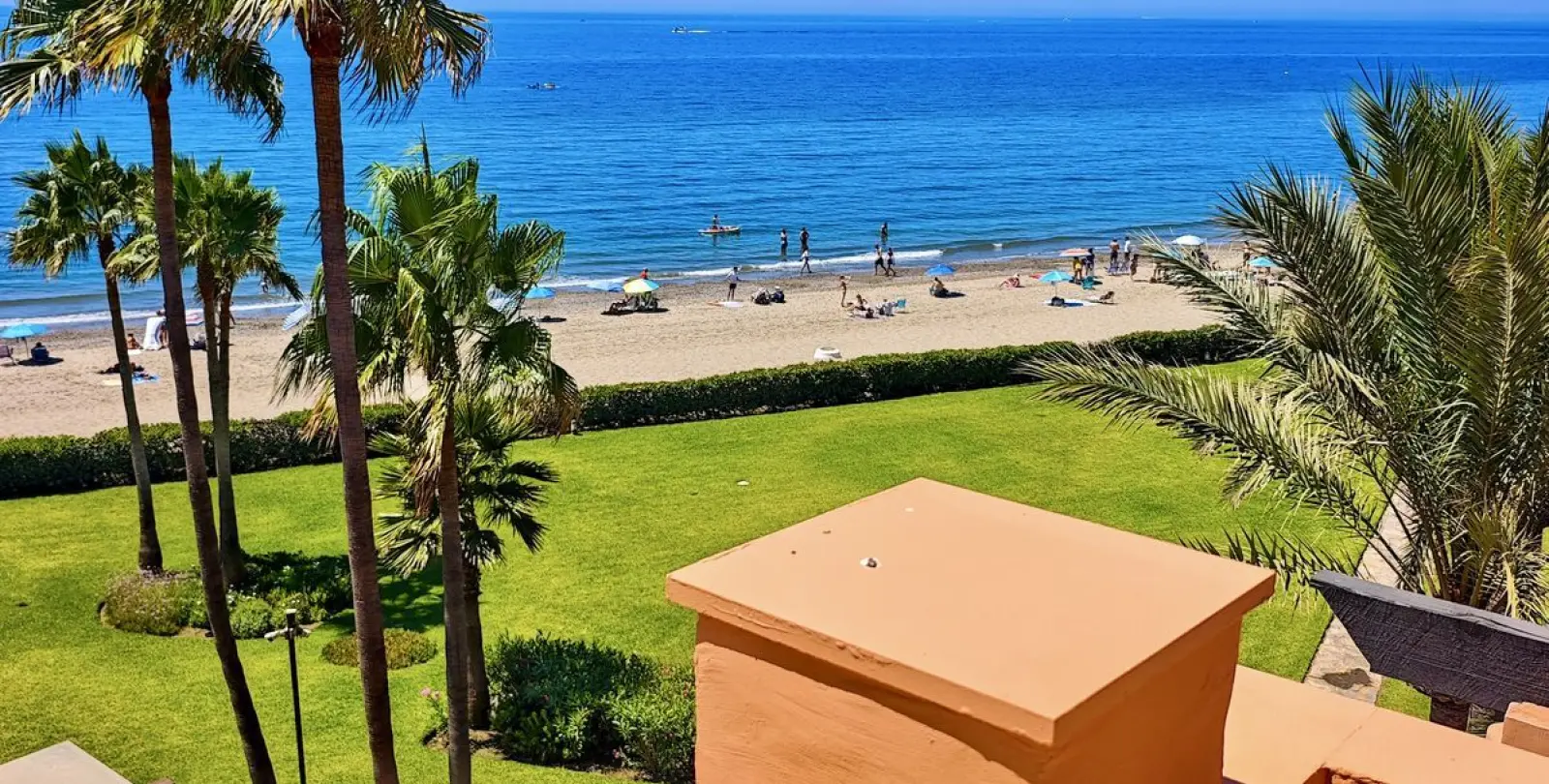 Venta de ático en Los Monteros 24
