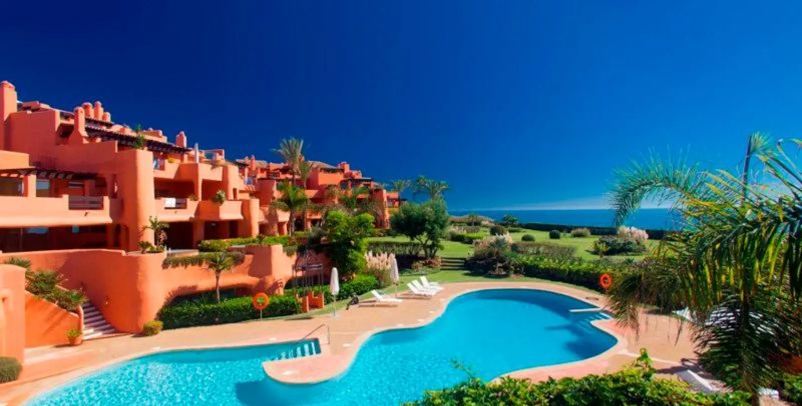Venta de ático en Los Monteros 53