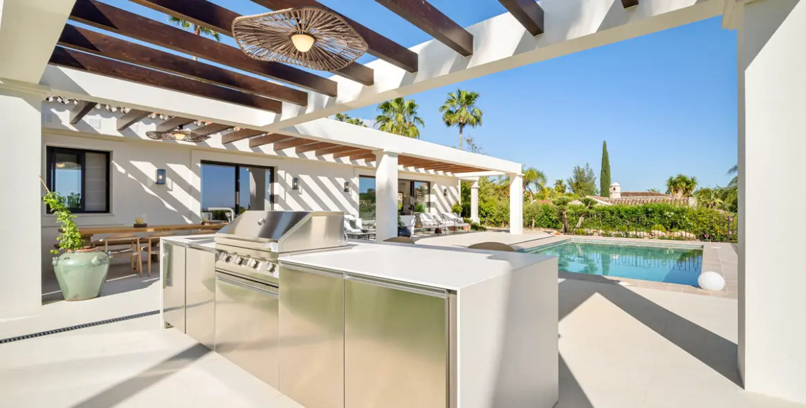 Продажа  отдельно стоящей виллы в Nueva Andalucía 7