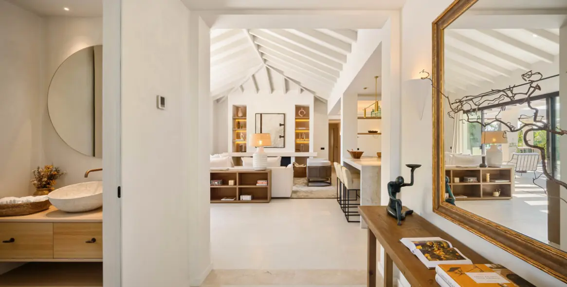 Продажа  отдельно стоящей виллы в Nueva Andalucía 13