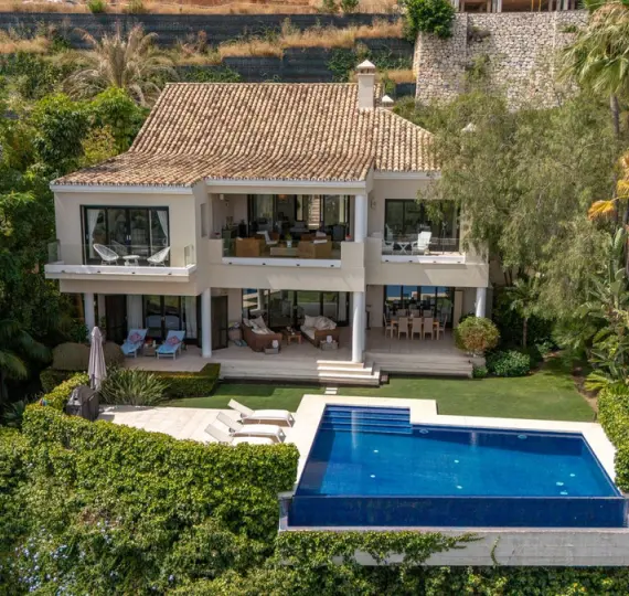 Villa independiente R5164138