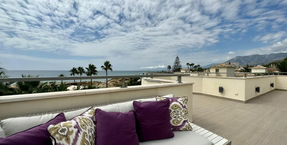 Sale of detached villa in Marbella (district Marbella) 4