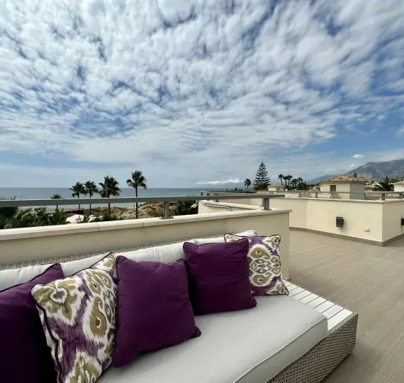 Villa independiente R5123887